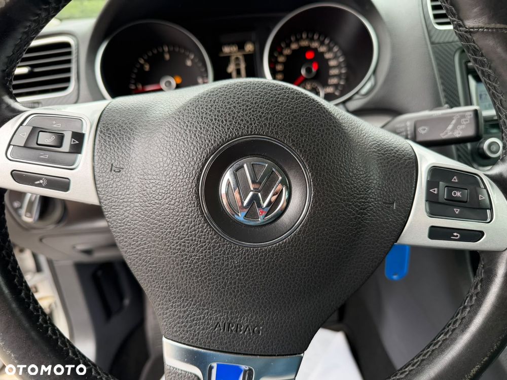 Volkswagen Golf 1.6 TDI Highline - 15