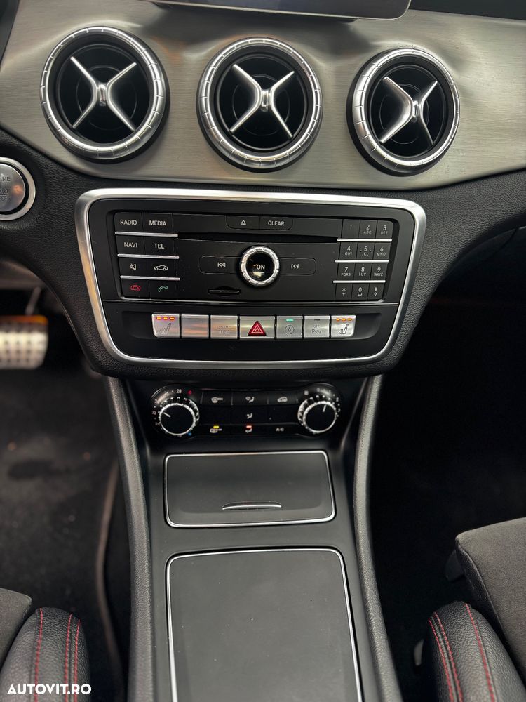 Mercedes-Benz CLA - 13