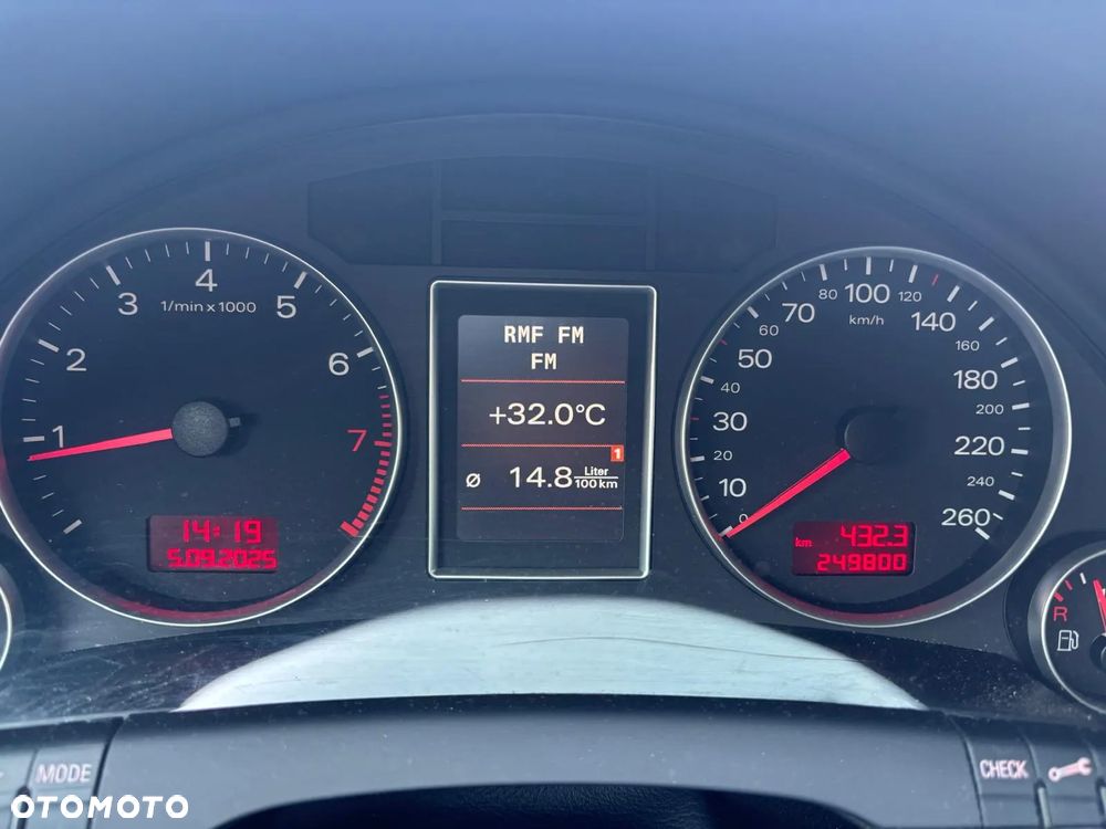 Audi A4 Avant 1.8T Quattro - 14