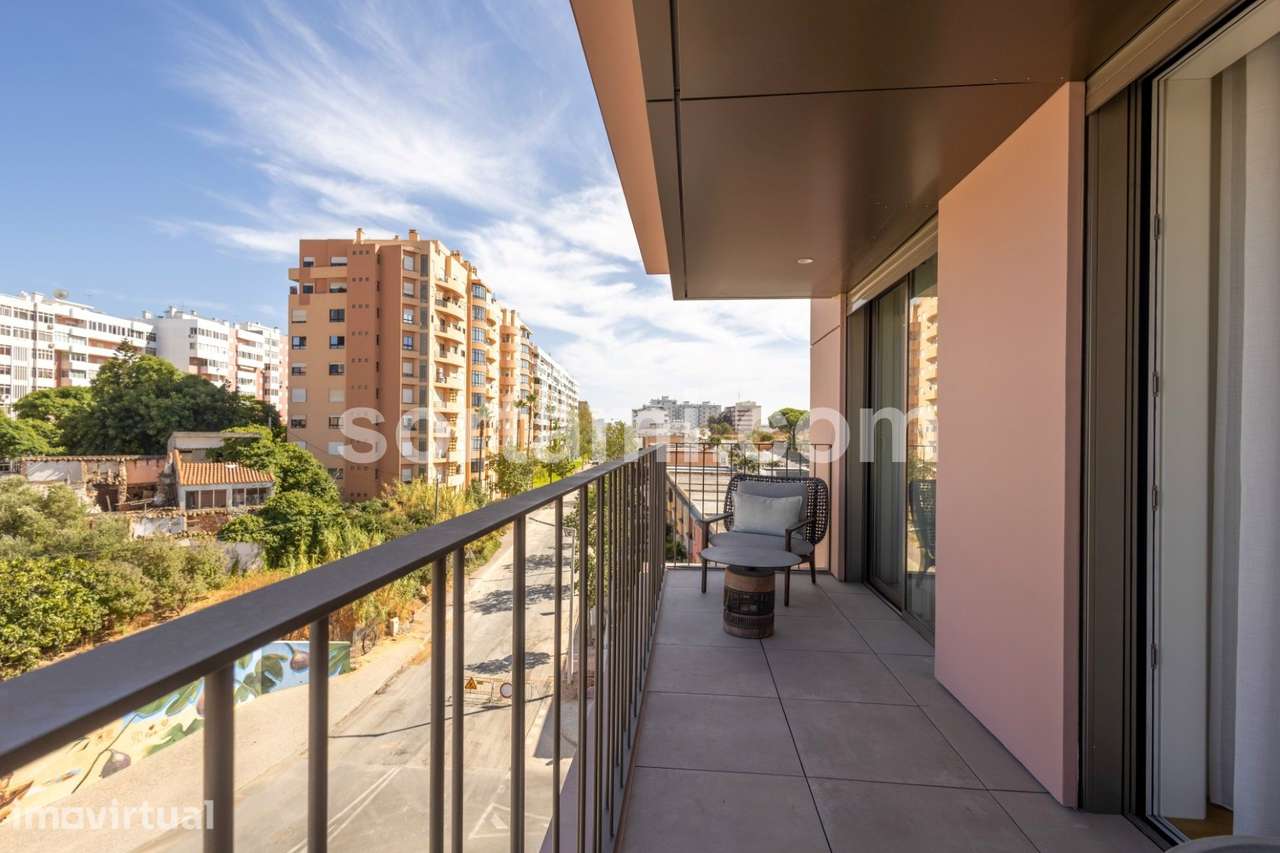 Apartamento T2 Venda em Faro (Sé e São Pedro),Faro - Grande imagem: 2/25