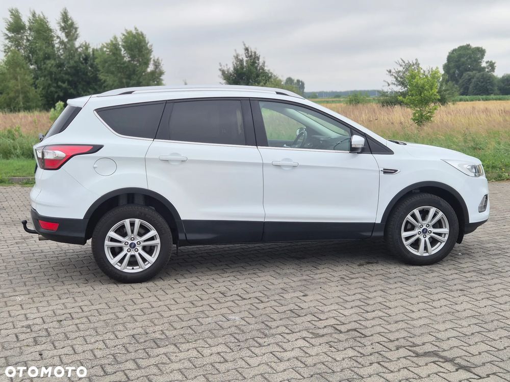 Ford Kuga 1.5 EcoBoost 2x4 Titanium - 12