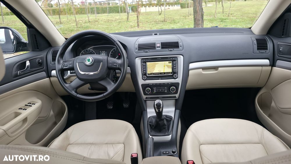 Skoda Octavia 2.0TDI Elegance - 6