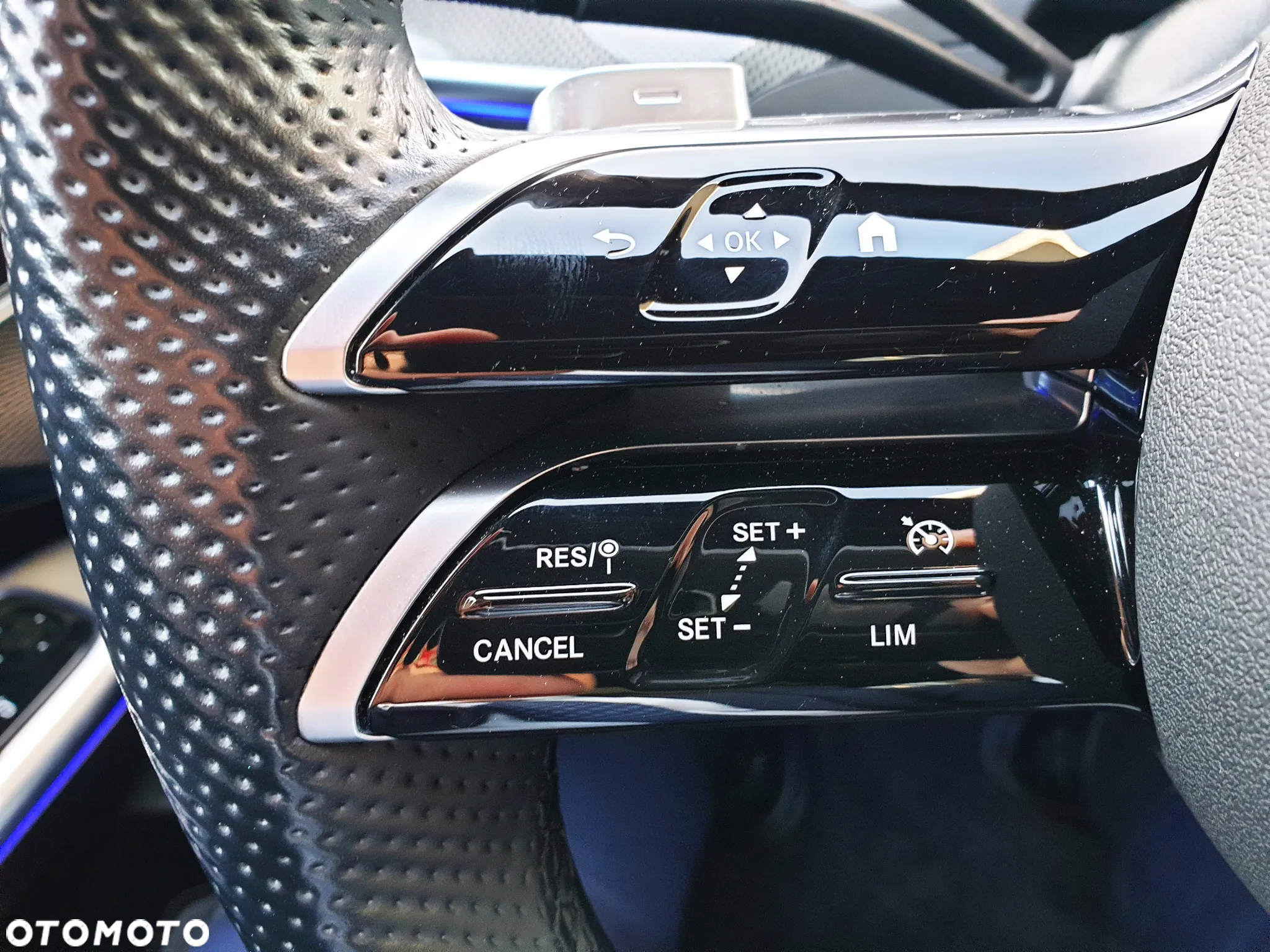 Mercedes-Benz Klasa C 220 d 9G-TRONIC - 26