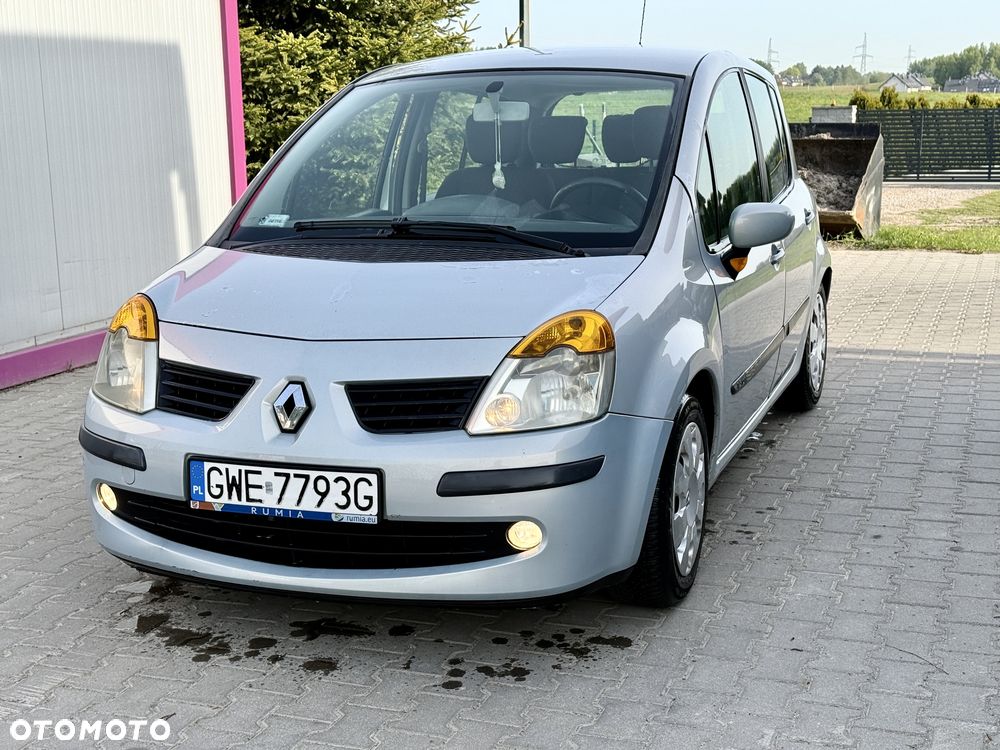 Renault Modus - 1