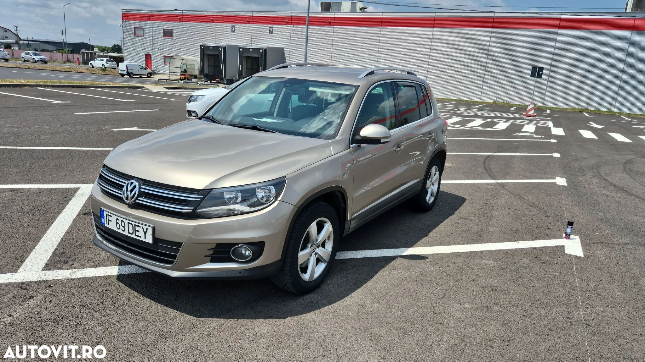 Volkswagen Tiguan 2.0 TDI 4Motion Sport & Style - 1