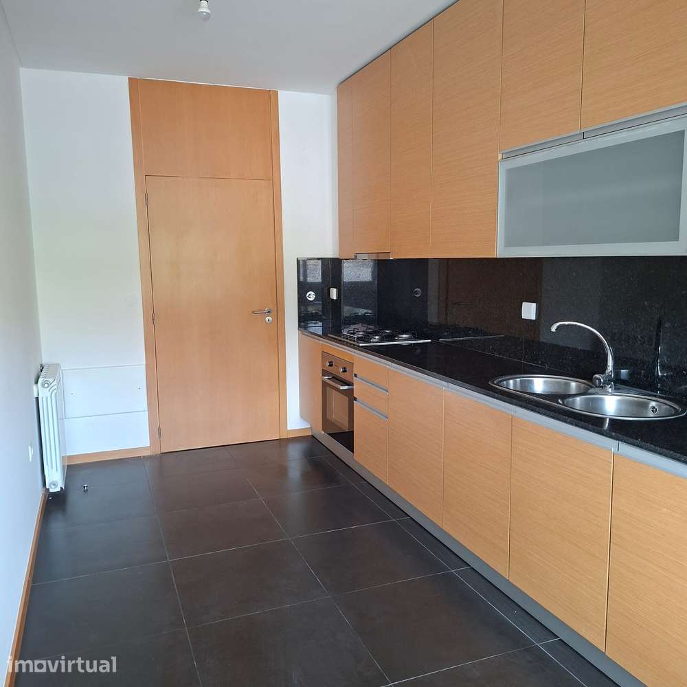 Apartamento T3 com Lugar Garagem - Grande imagem: 2/14