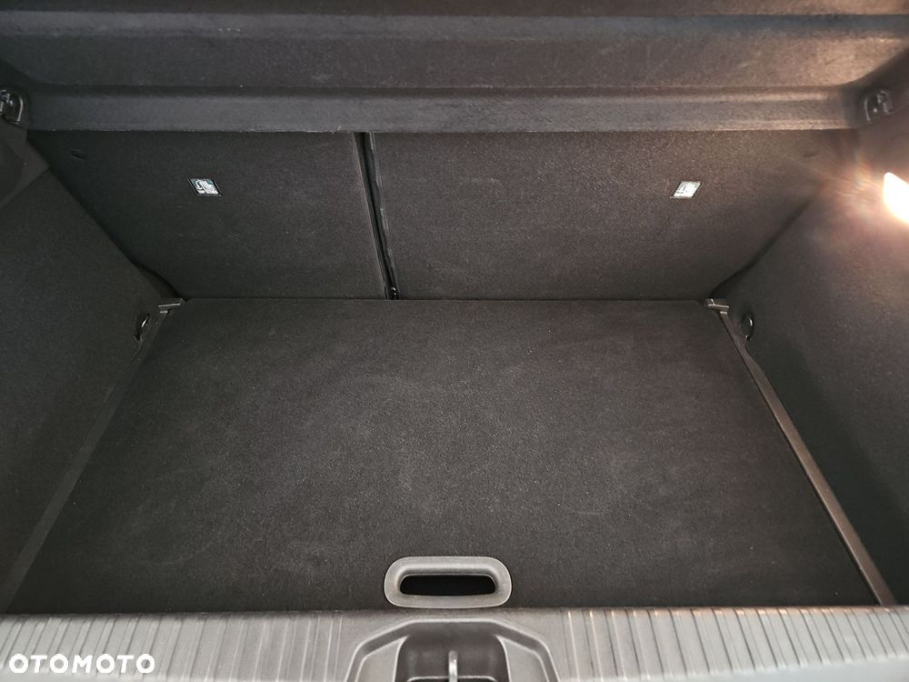 Renault Clio 1.0 TCe Evolution - 23