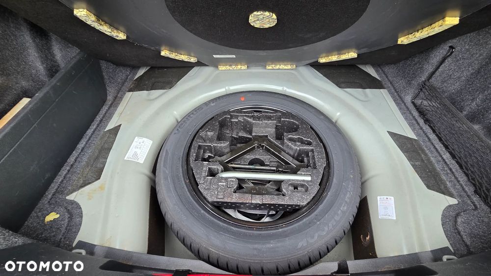 Volkswagen Jetta - 37