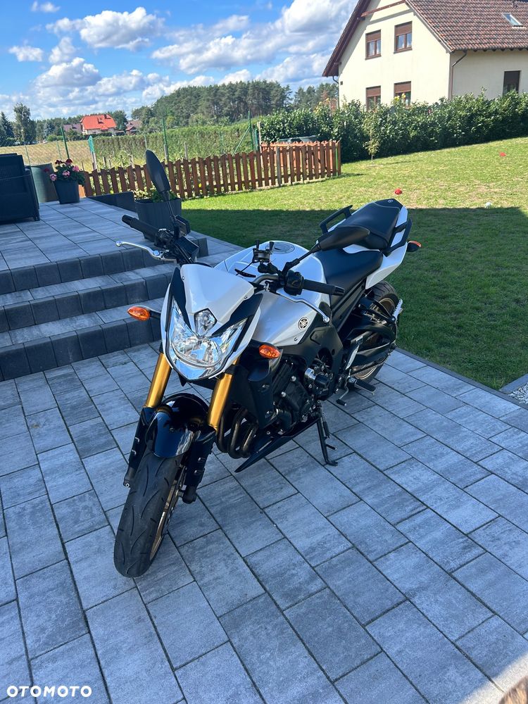 Yamaha FZ8 - 1