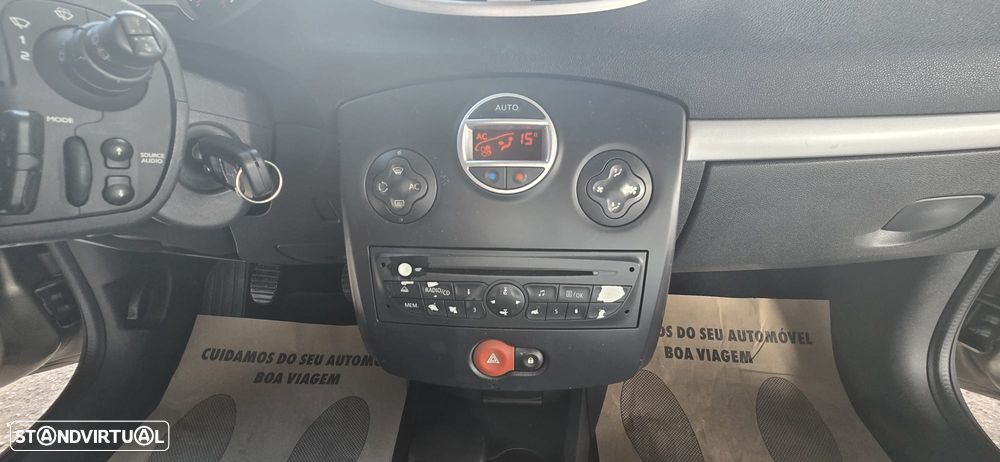 Renault Clio Sport Tourer - 25