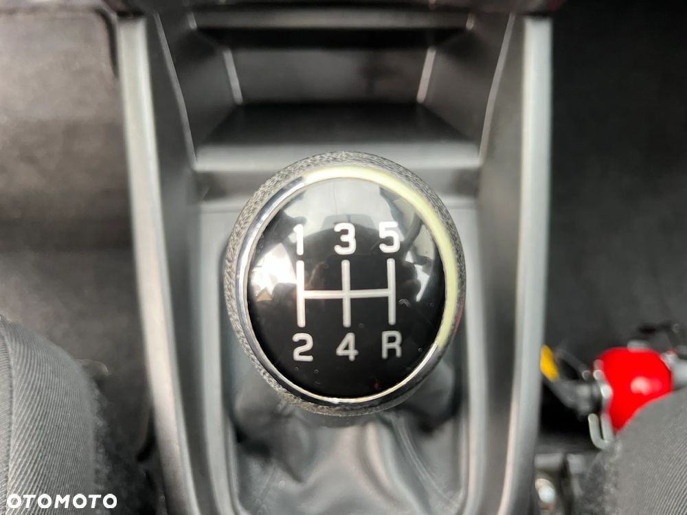 Suzuki Vitara 1.6 Comfort 2WD - 27