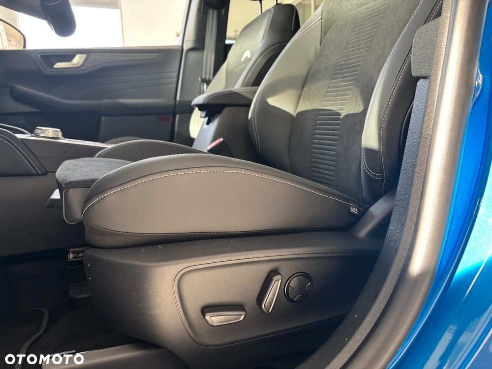 Ford Kuga 2.5 Duratec FHEV ST-LINE X - 12