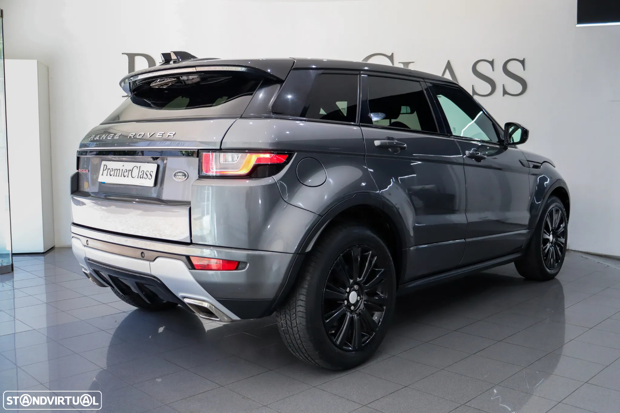 Land Rover Range Rover Evoque 2.0 D150 AWD R-Dynamic HSE Auto - 15