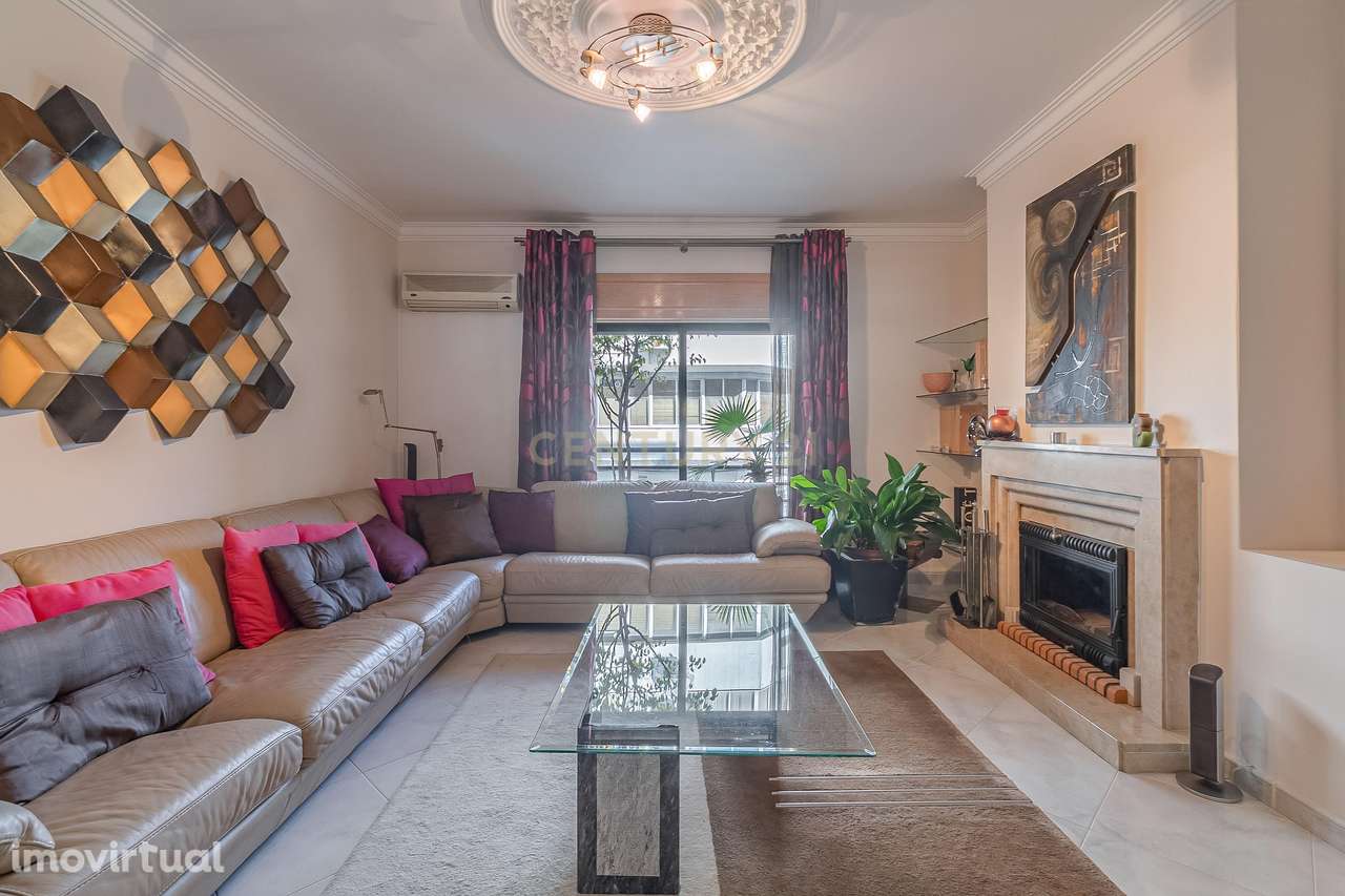 Apartamento T3 | Faro | Estacionamento | Arrecadação - Grande imagem: 3/22