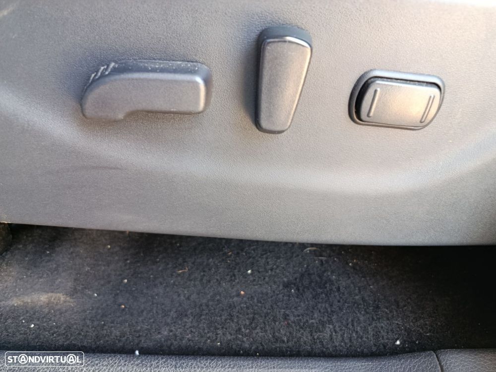 Nissan Navara 2.3 dCi CD 4WD Tekna Auto - 6
