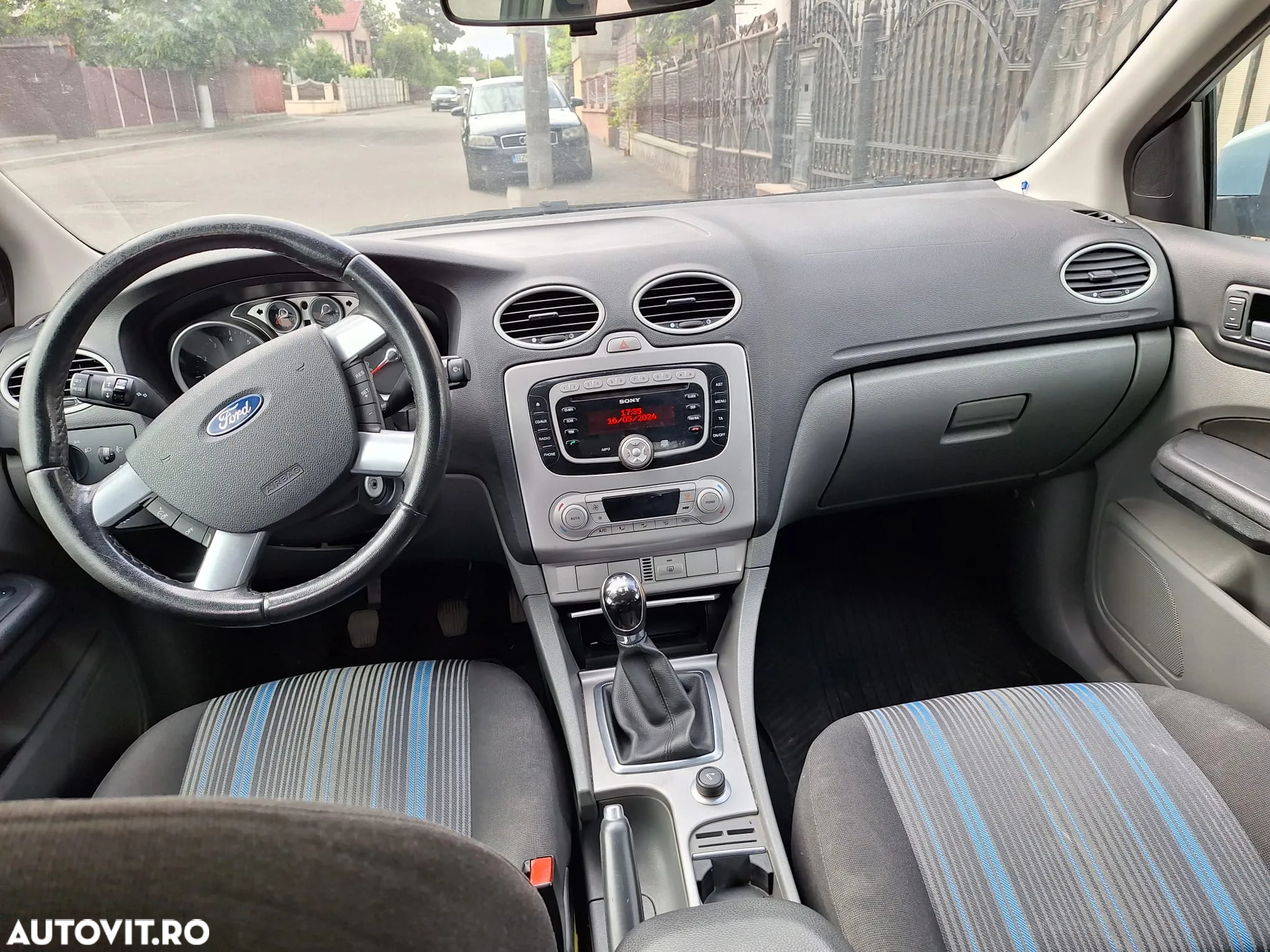 Ford Focus 1.6 Ti-VCT Trend - 24
