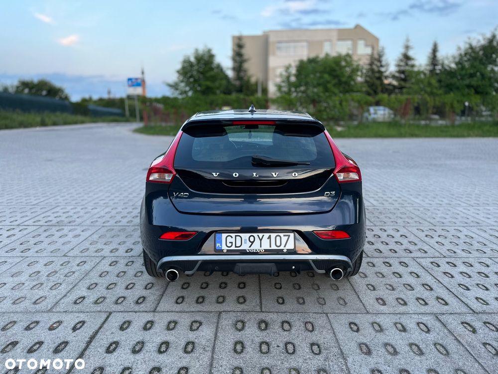 Volvo V40 D3 Geartronic R Design - 6
