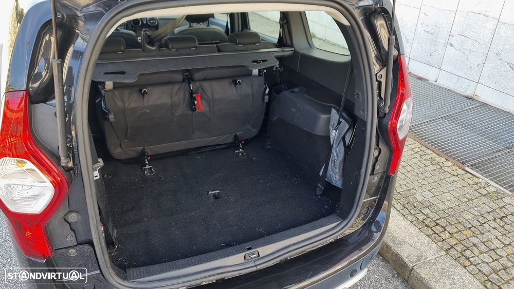 Dacia Lodgy 1.5 dCi Stepway 7L - 6