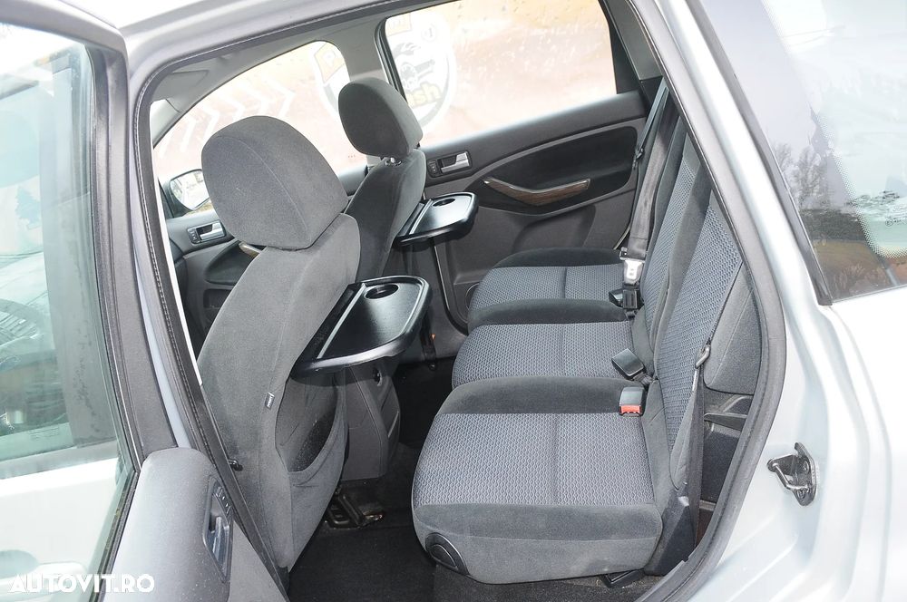 Ford C-Max - 11