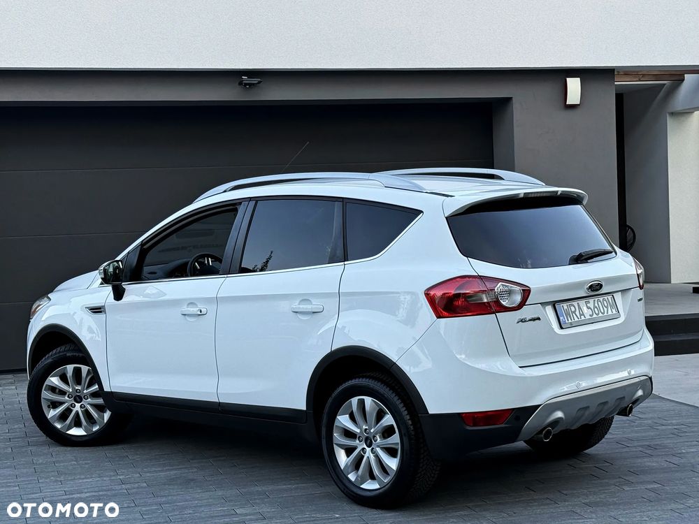 Ford Kuga 2.0 TDCi 2x4 Titanium - 23