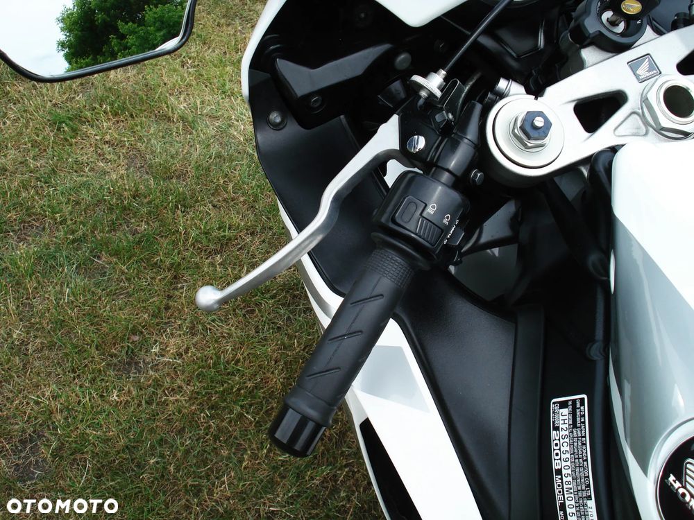 Honda CBR - 11
