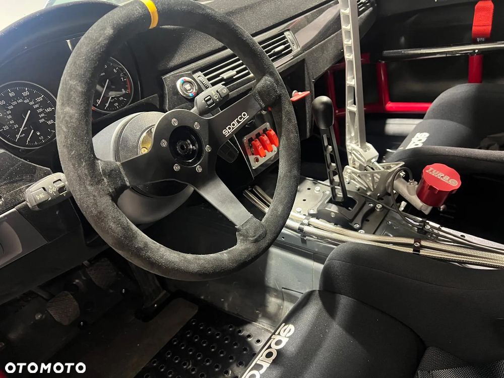 BMW Seria 3 335i - 22