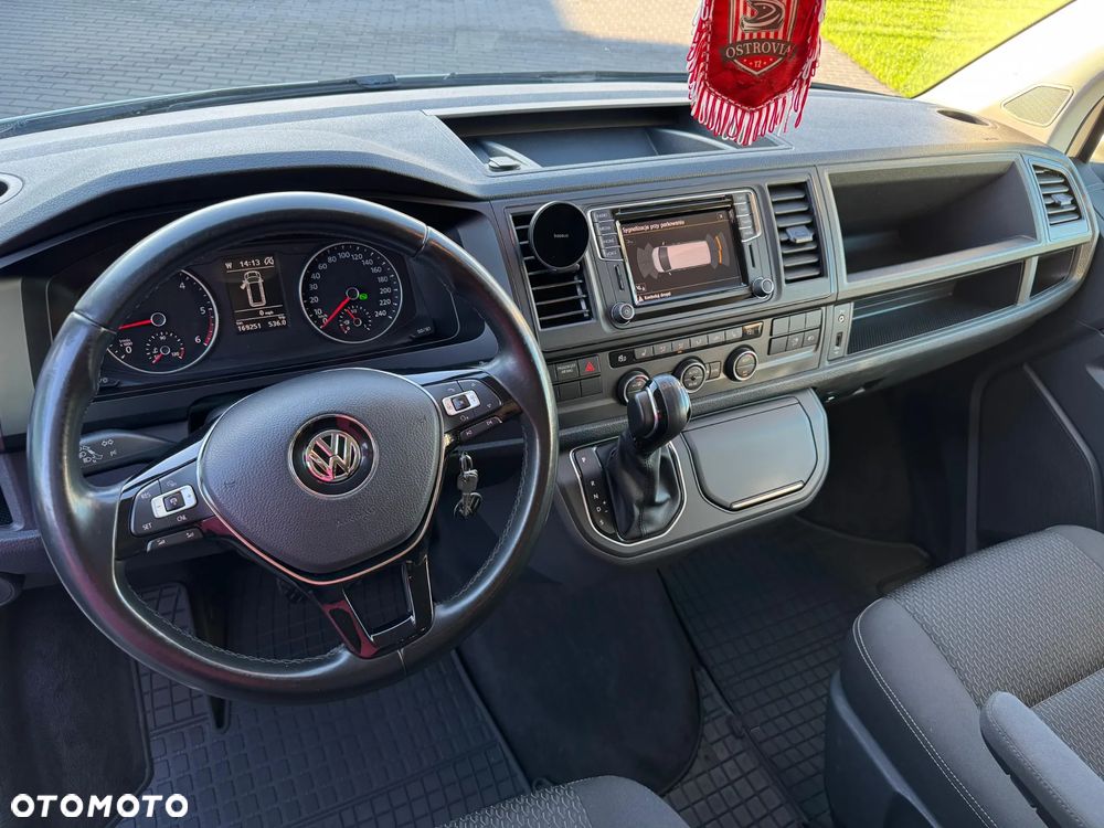 Volkswagen Multivan - 14