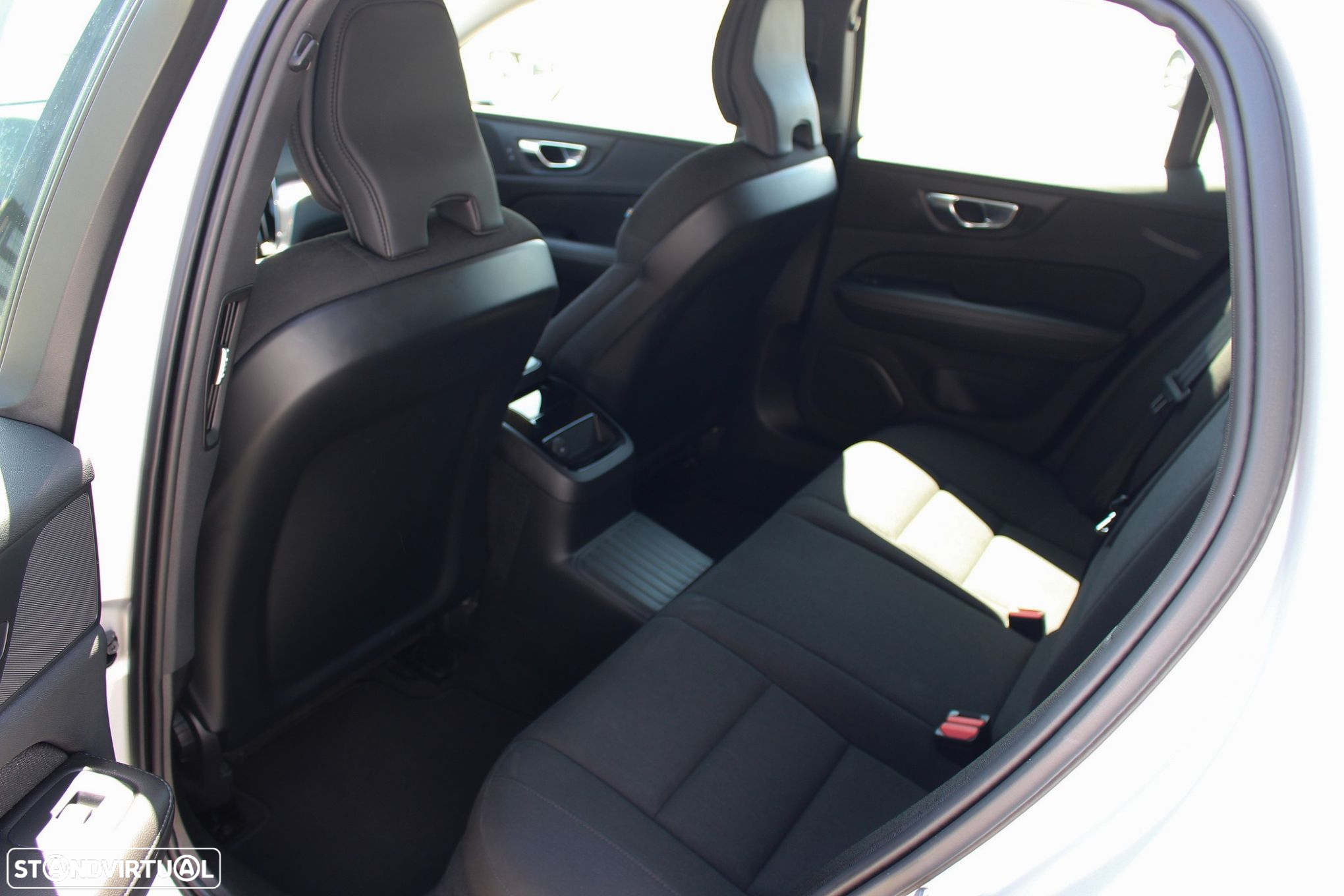 Volvo V60 2.0 T6 AWD TE Inscription Expression - 34