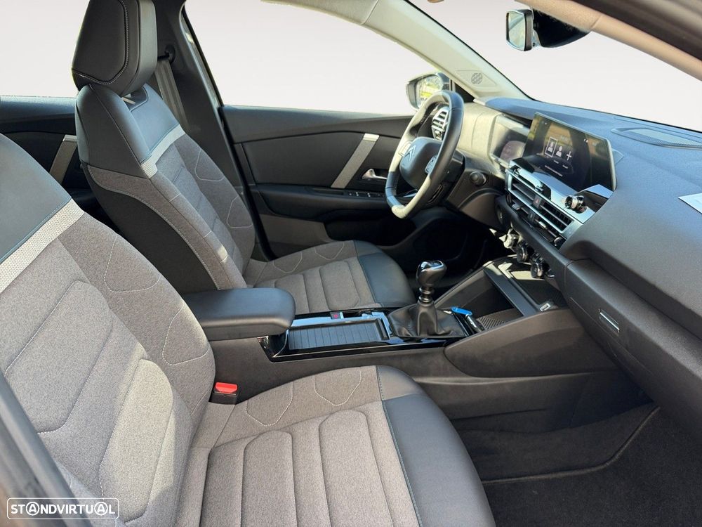 Citroën C4 1.2 PureTech Plus - 15