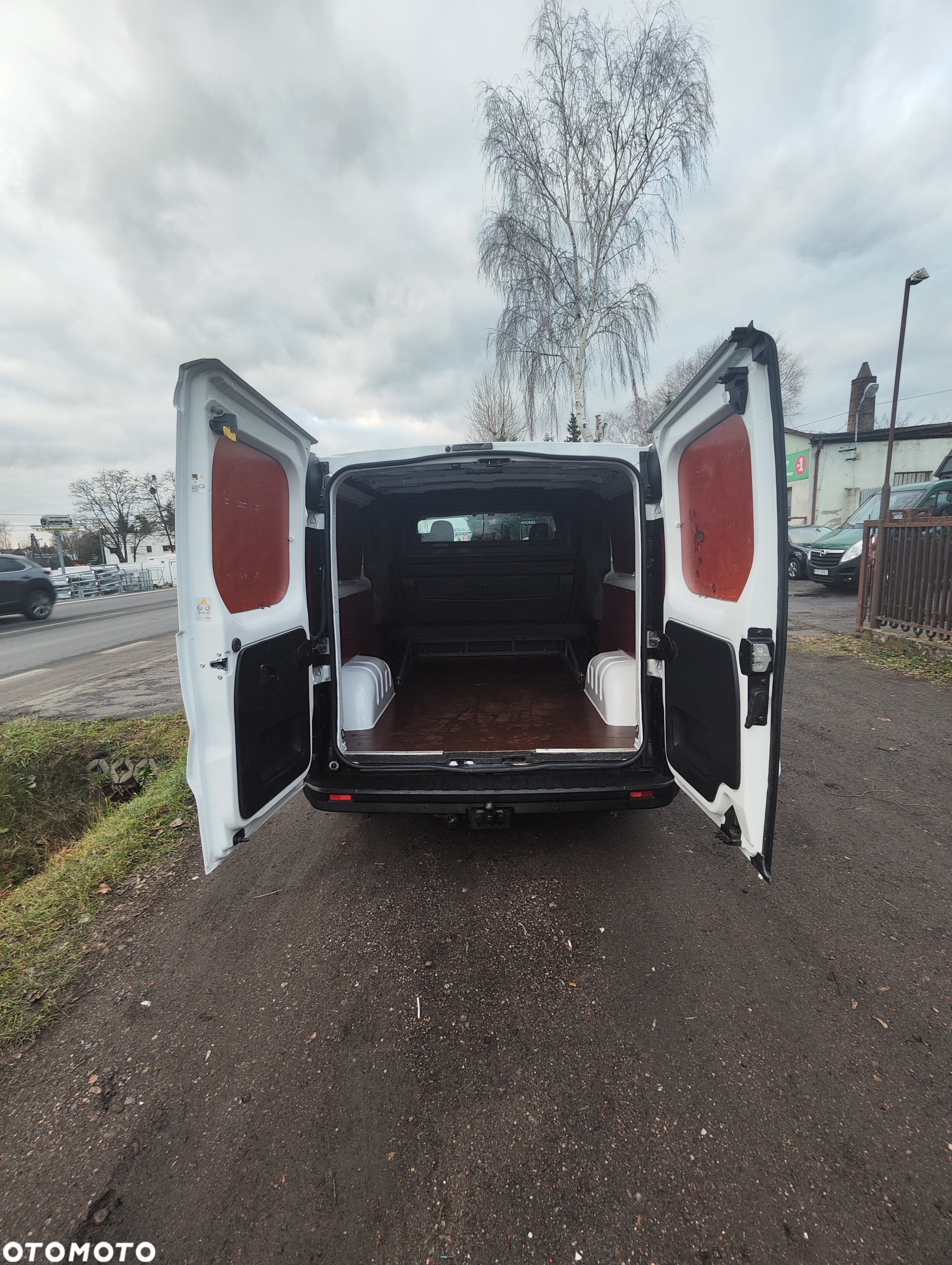 Opel Vivaro brygadówka 6osób - 8