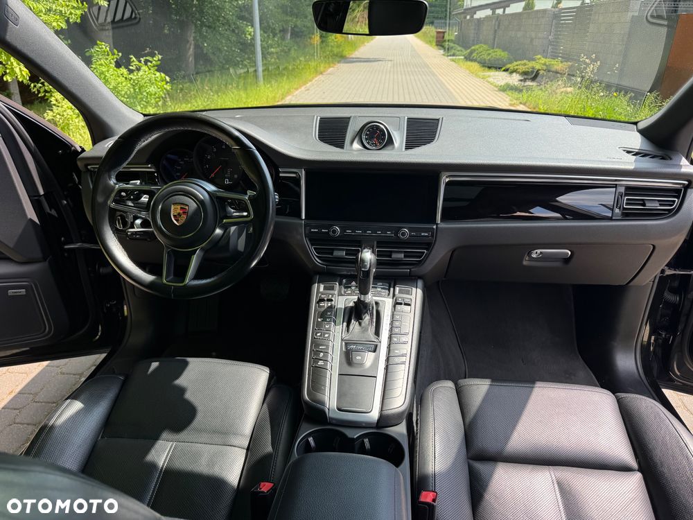 Porsche Macan Standard - 17