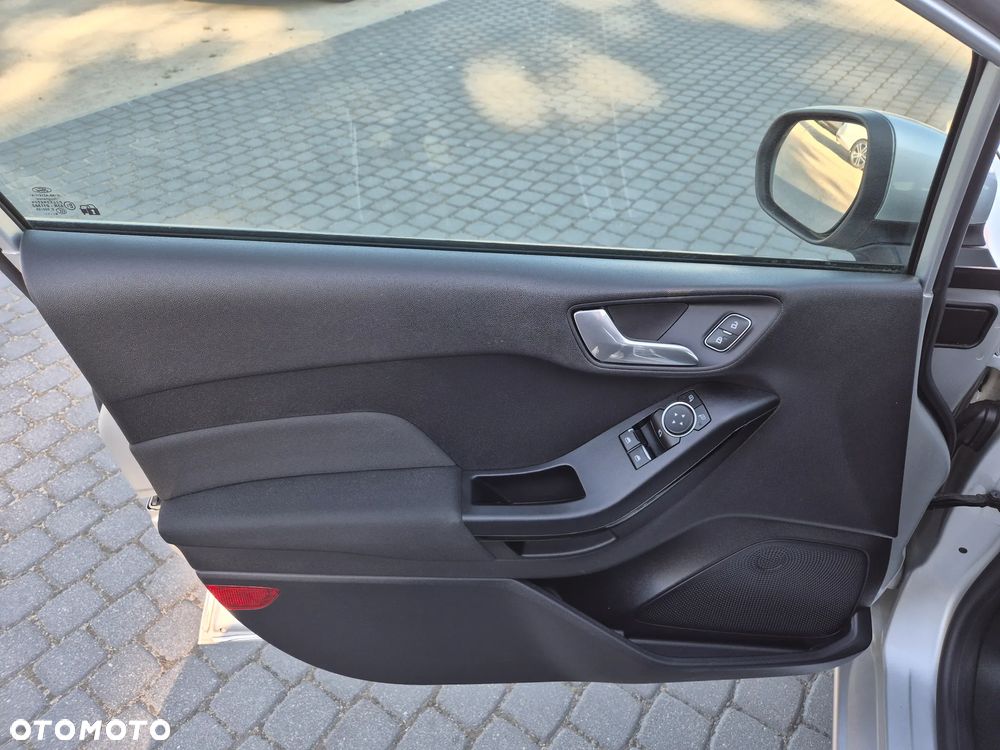 Ford Fiesta 1.1 S&S COOL&CONNECT - 30
