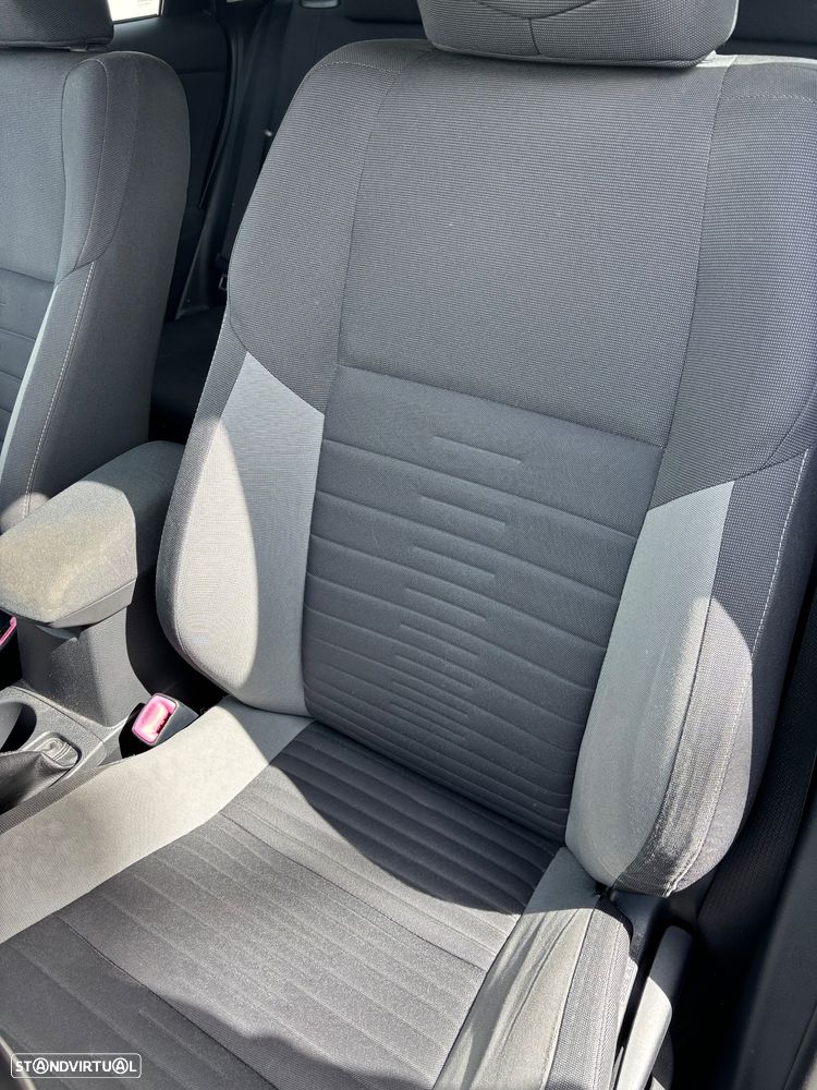 Toyota Auris 1.4 D-4D Comfort - 29