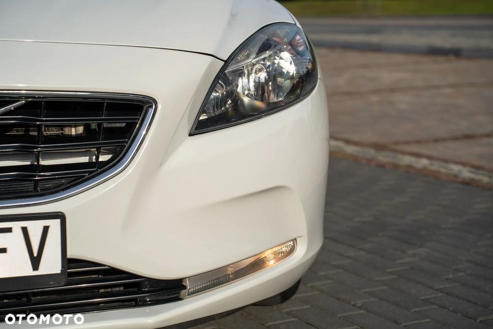 Volvo V40 D3 Kinetic - 16