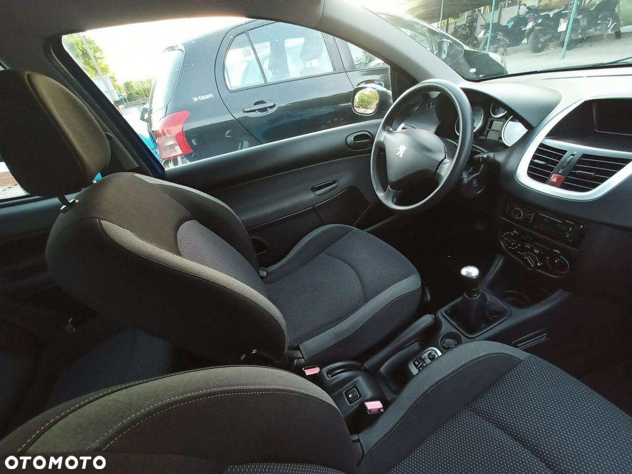 Peugeot 206 plus - 30