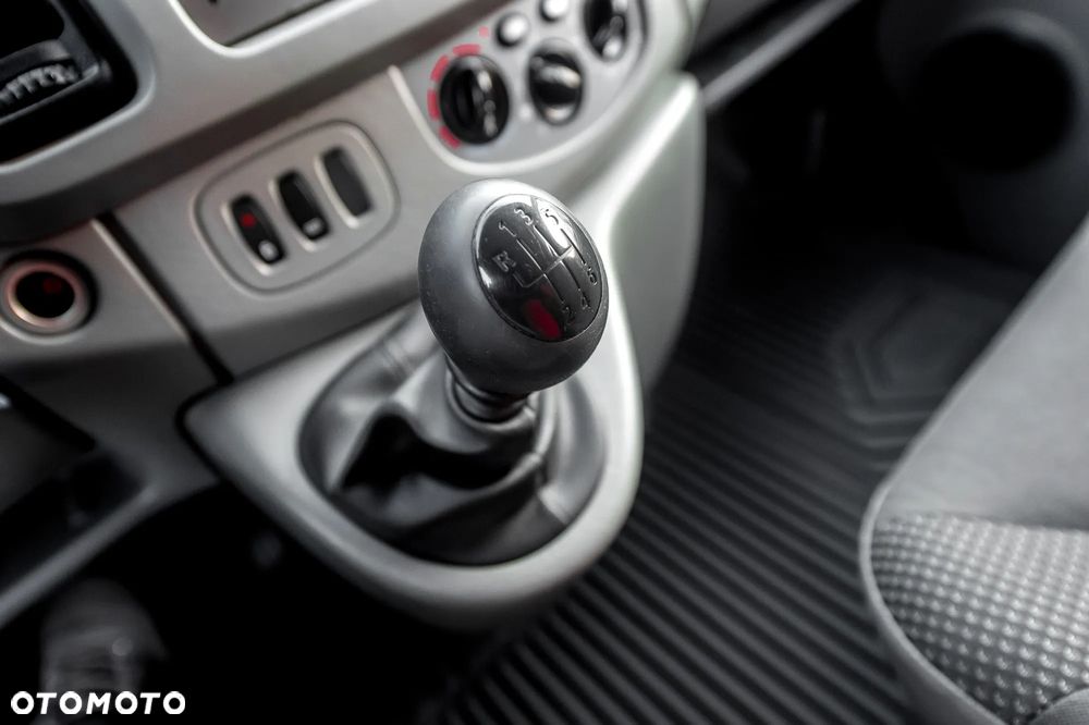 Opel Vivaro - 33