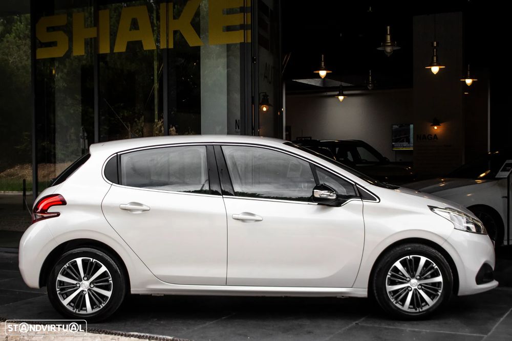 Peugeot 208 PureTech 82 Start & Stop Allure - 5