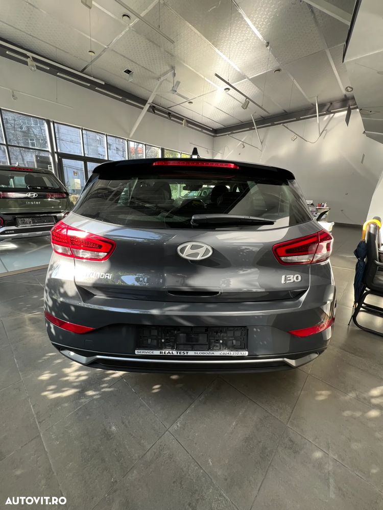 Hyundai i30 1.5 96CP M/T Highway - 6