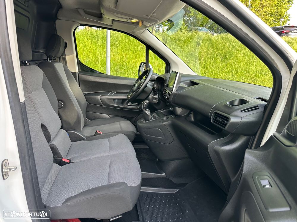 Opel Combo 1.6CDTI - 21