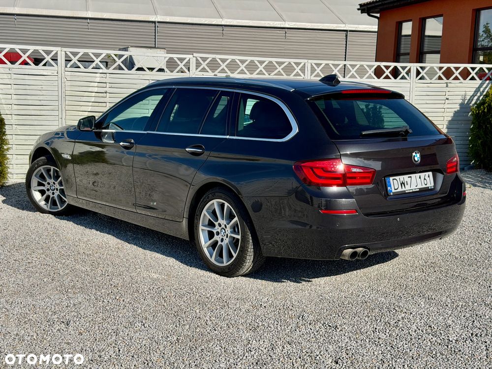 BMW Seria 5 525d - 2