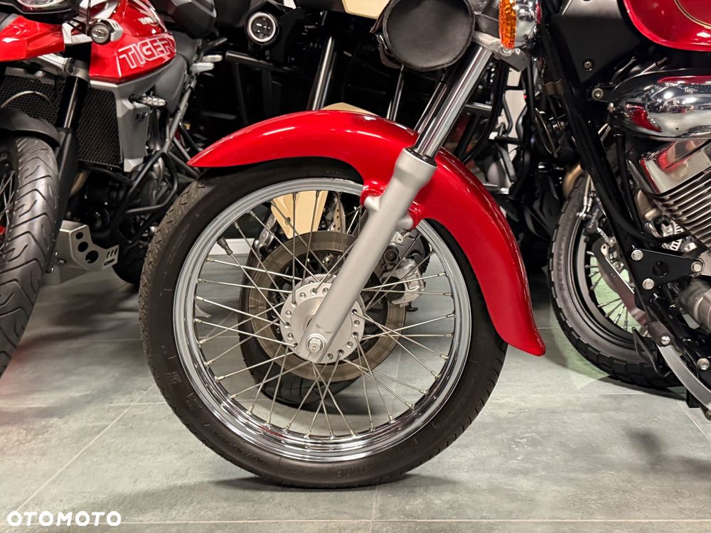 Suzuki Intruder - 35