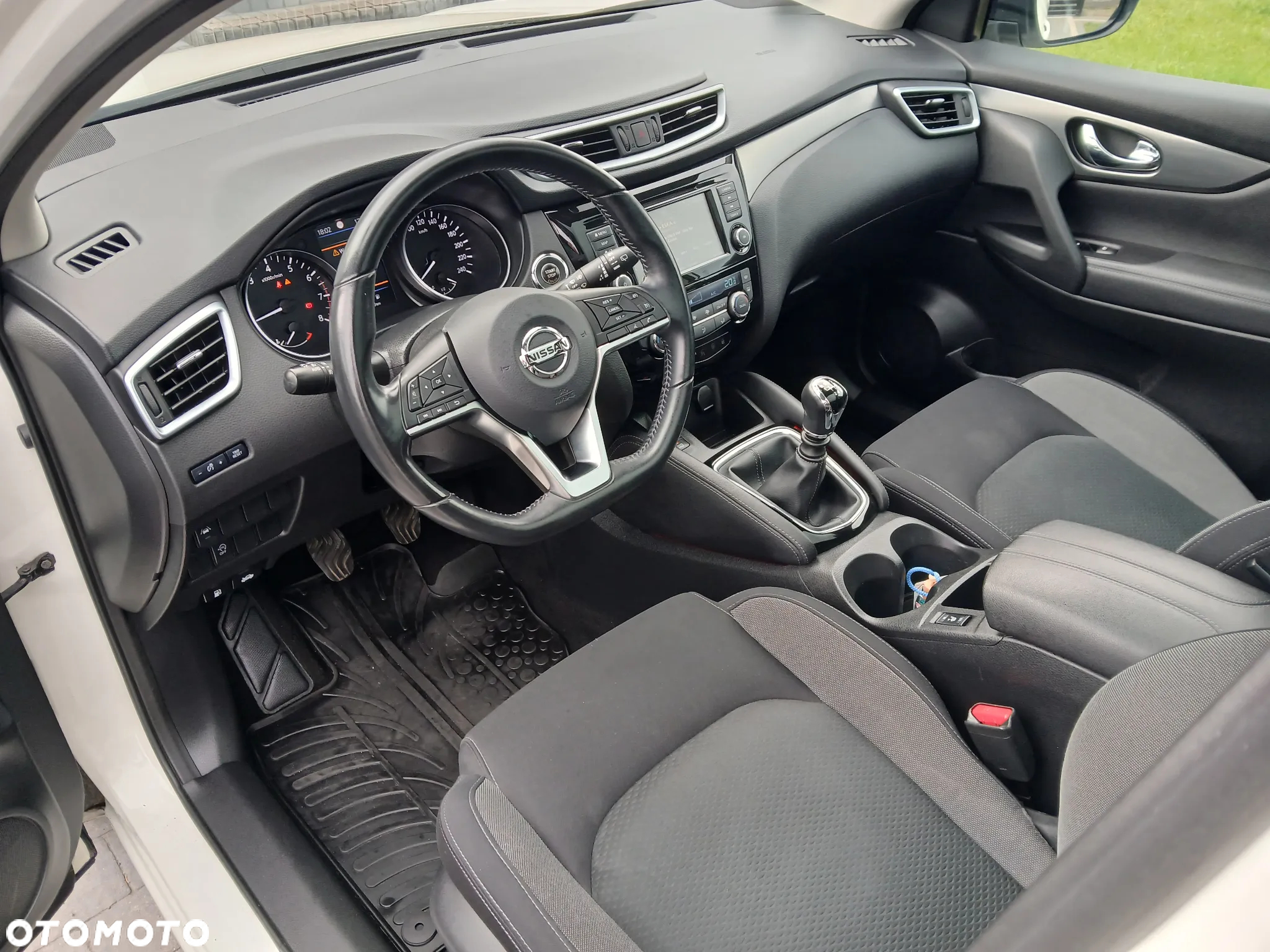 Nissan Qashqai 1.3 DIG-T N-Connecta - 9