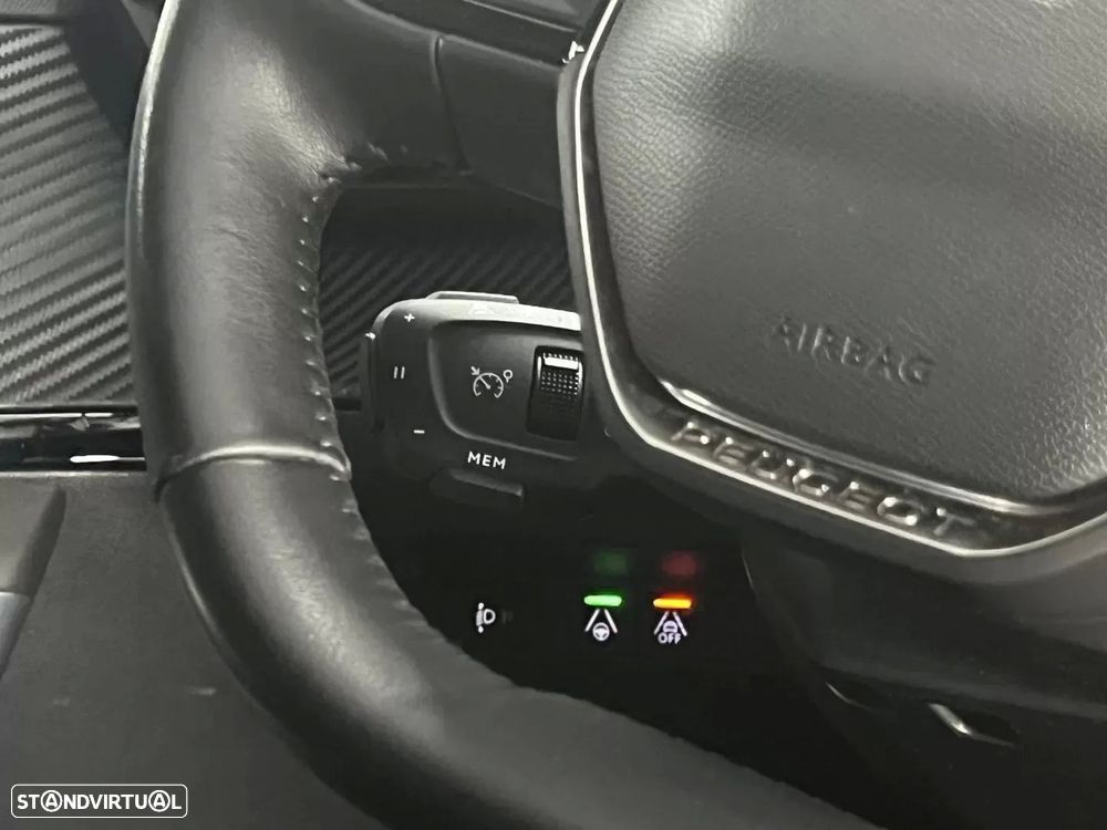 Peugeot e-2008 50 kWh Allure - 41