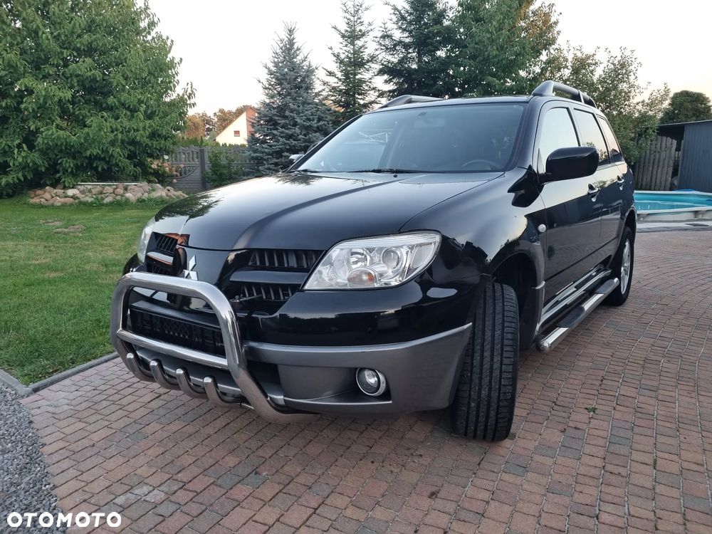 Mitsubishi Outlander 2.0 Intense DAKAR - 2