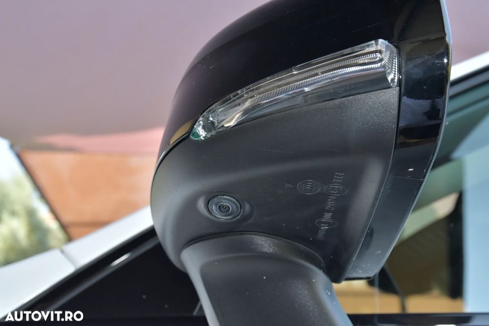 Volvo XC 90 B5 D AWD Ultimate Dark - 25