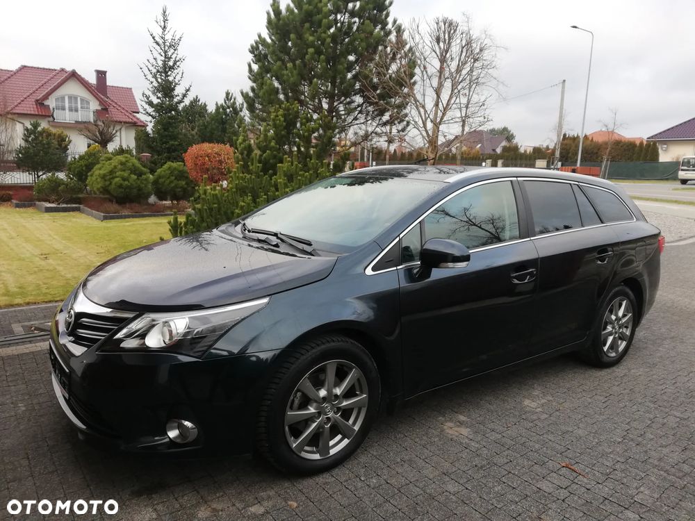 Toyota Avensis - 2