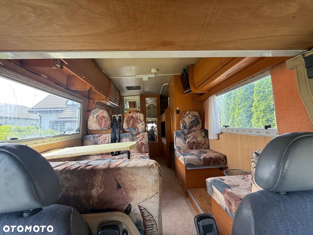Ford Transit - 18