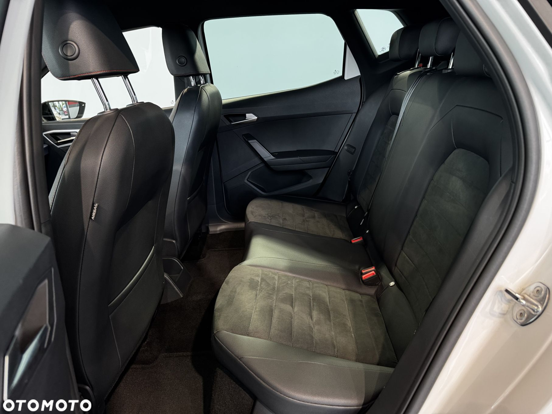 Seat Arona - 15