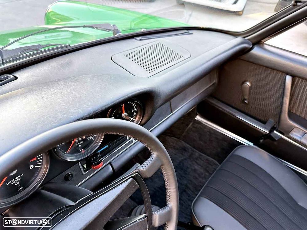 Porsche 911 (991) - 14