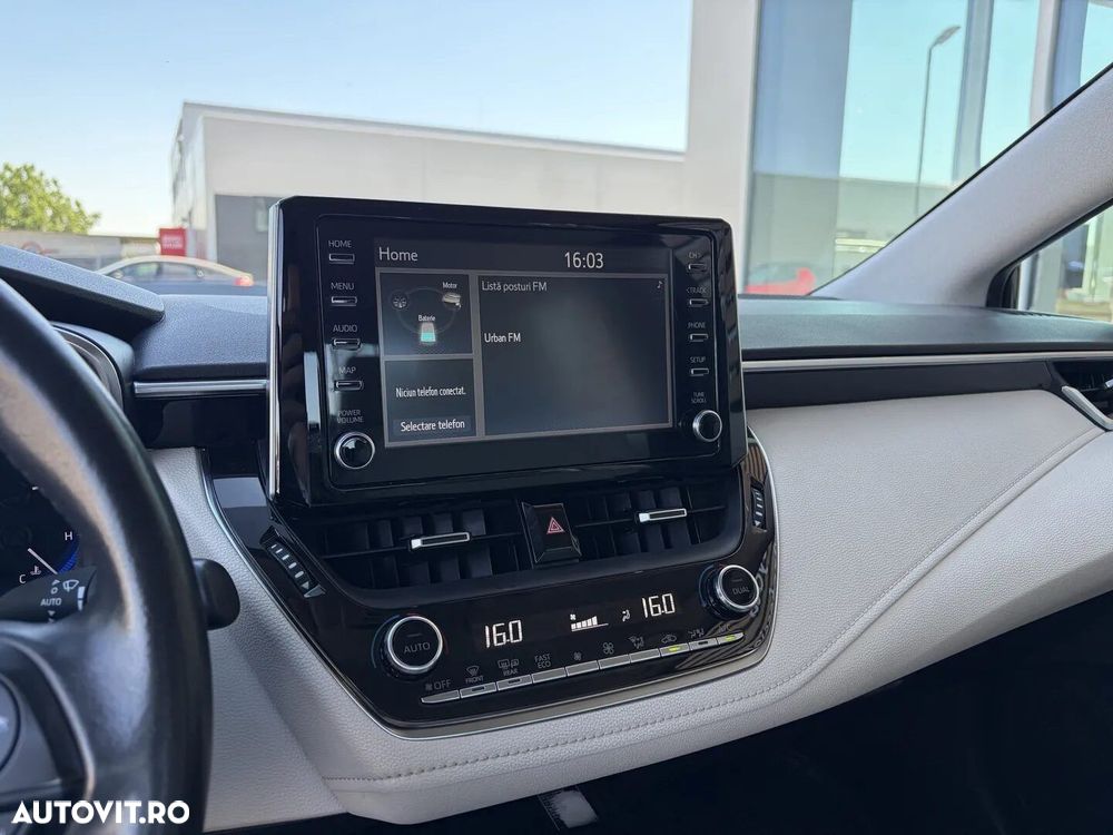 Toyota Corolla - 23